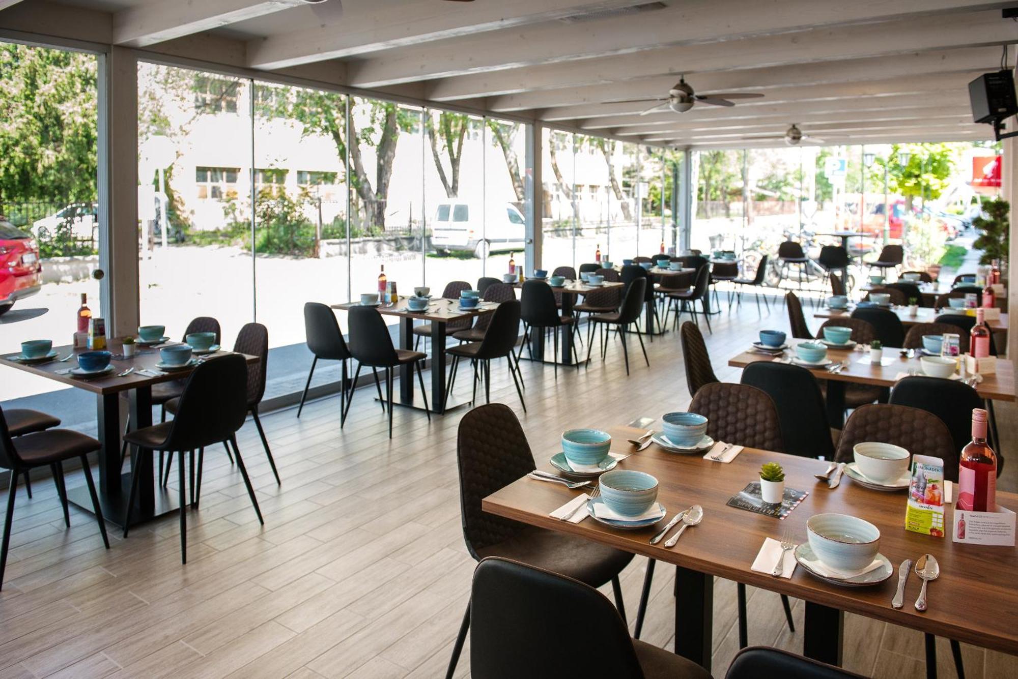 Turul Boutique Rooms & Apartment Szarvas Exterior foto